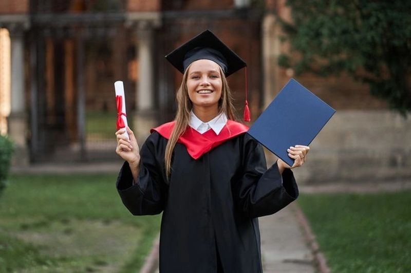 toga wisuda
